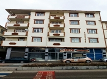 CUYA şehir merkezinde komple bina